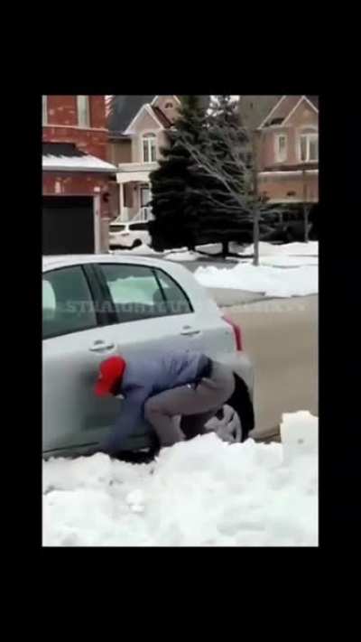 Я видел много тупых, но таких охрененно тупых еще ни разу.