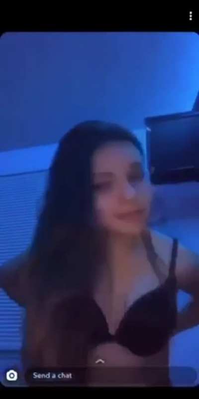 Cute babe showing her tits