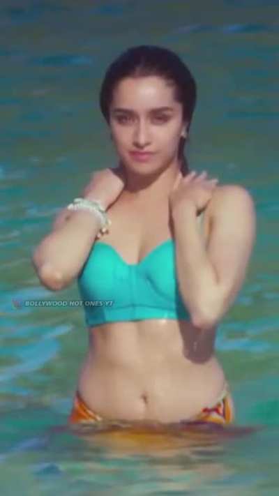 Shraddha Kapoor bikini Cleavage Show "ultra slow motion"