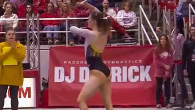 Hannah McCrary: University of Missouri (Mizzou) gymnastics🖤💛🤍🐅🤸&zwj;♀️