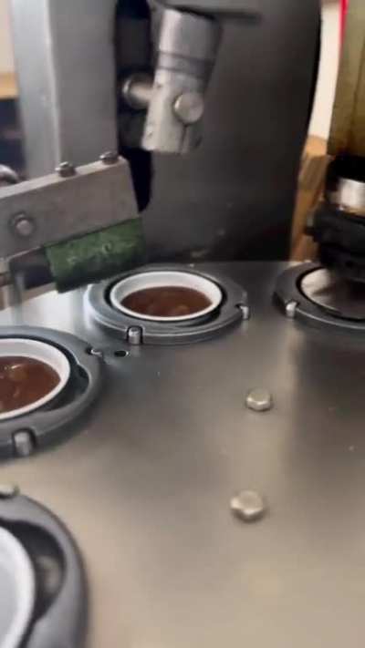 Envasado de dulce de leche repostero