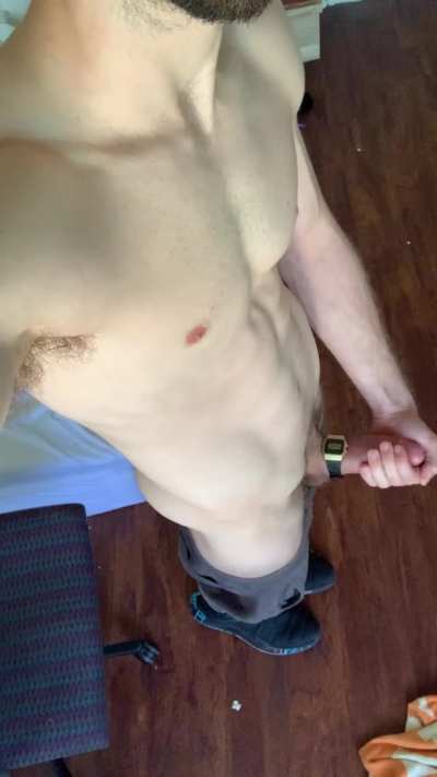 6&rsquo;4&rdquo;, massive hands, can&rsquo;t read my watch &mdash; mind lending me a hand?
