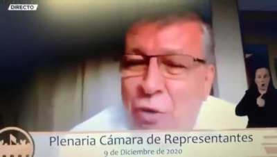 "...lo &uacute;nico verde que me gusta, es la marihuana..."