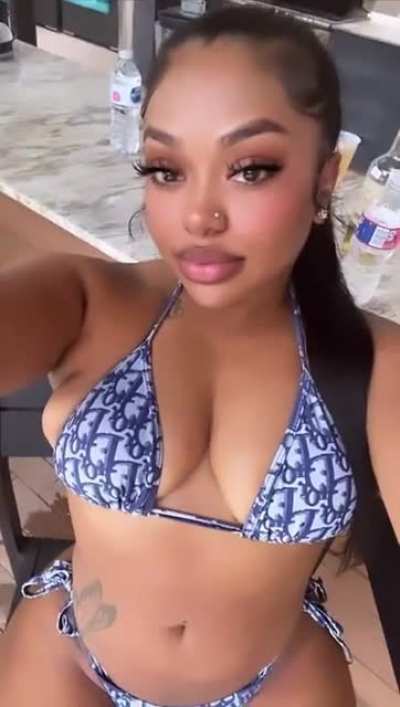 😍