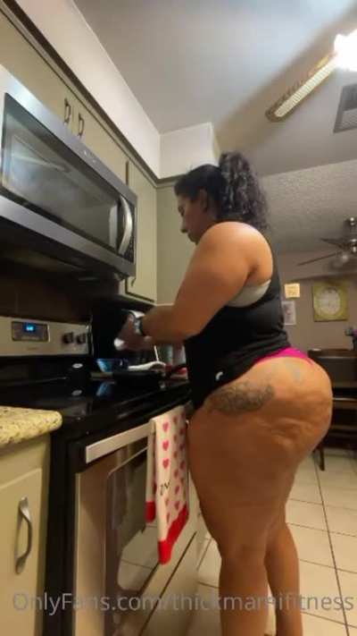 Thick mami2