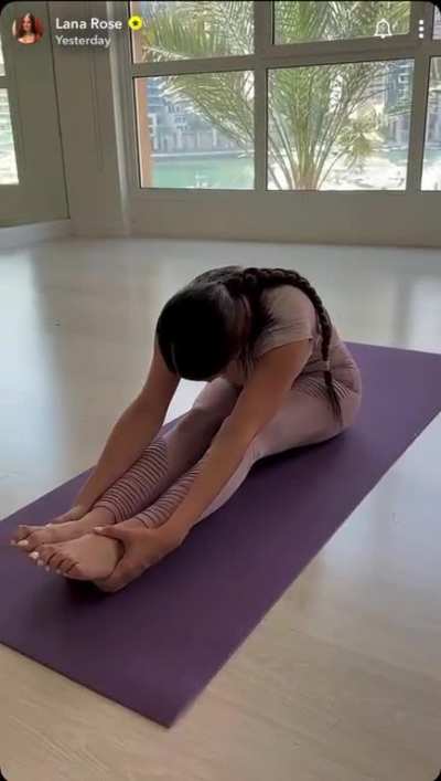 Lana Rose Feet