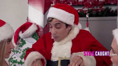Stepsis &amp;amp; Her Slutty Friends Have A Foursome On Christmas