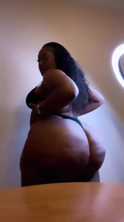 Cake up on a Thursday 