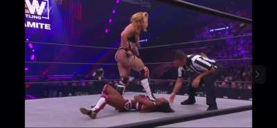 Red Velvet stepped on by Jamie Hayter