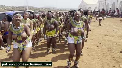 Umkhosi Womhlanga 25