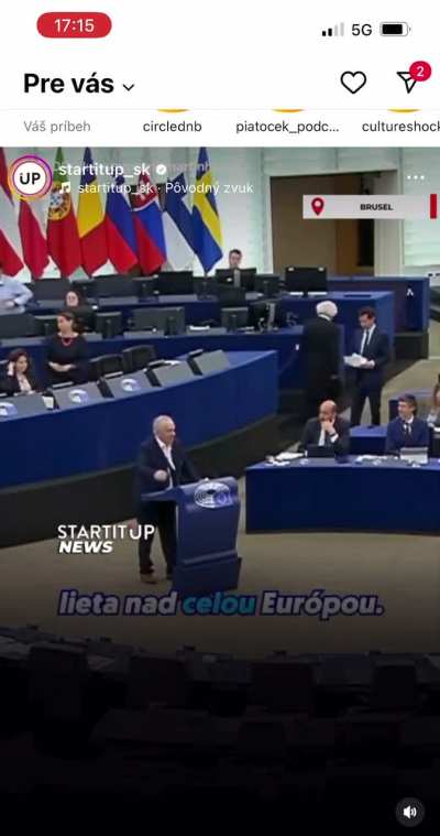 &ldquo;Give piss a change!&rdquo; Radačovsk&yacute; do EU parlamentu doniesol živ&uacute; holubicu. Bruh