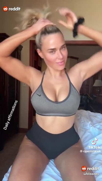 Lana stretched 2