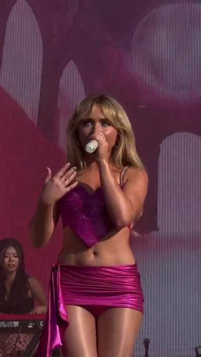 Lolla performance