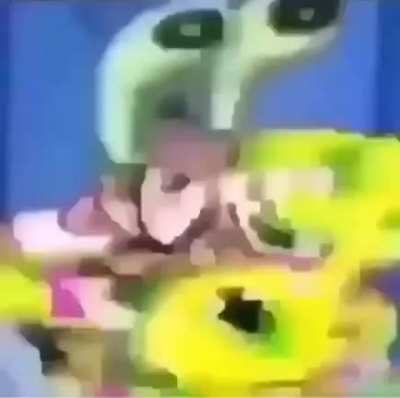I don&rsquo;t remember where I found this (headphone warning)