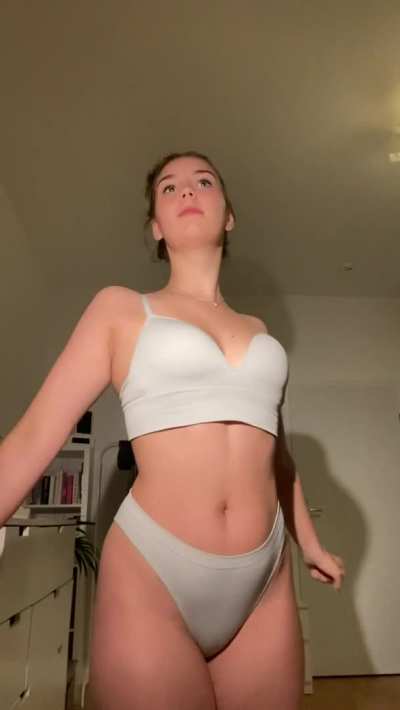 If even 5 guys like this, I'll celebrate and fuck myself 🙈