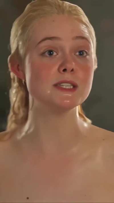 Elle Fanning 