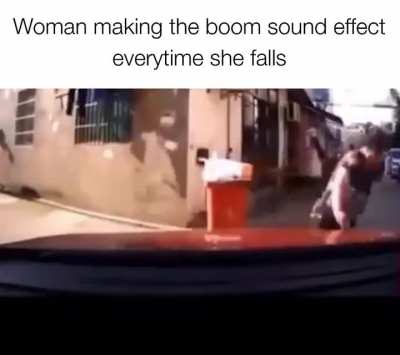 Stop hitting her &amp;gt;:(