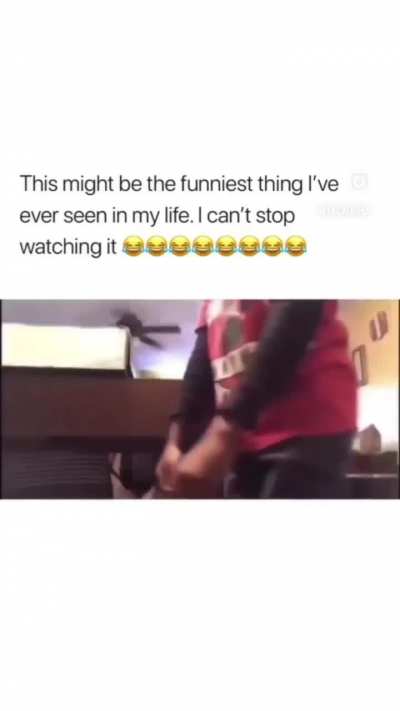 Why he fall like that tho 😭