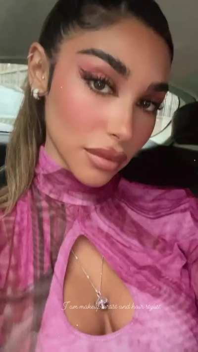 Cleavage &amp;amp; lips