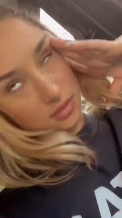 👅