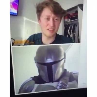 🗿