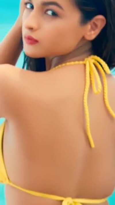 Alia Bhatt in 'Student of the Year' (2012)