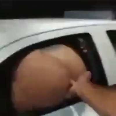 &ldquo;The hand looked disgusted&rdquo; NSFW