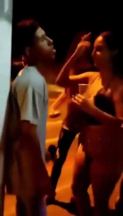 Postee el video de Miguel ayer y parece que a los porte&ntilde;os les gusto. Va otro con el mismo tema.
