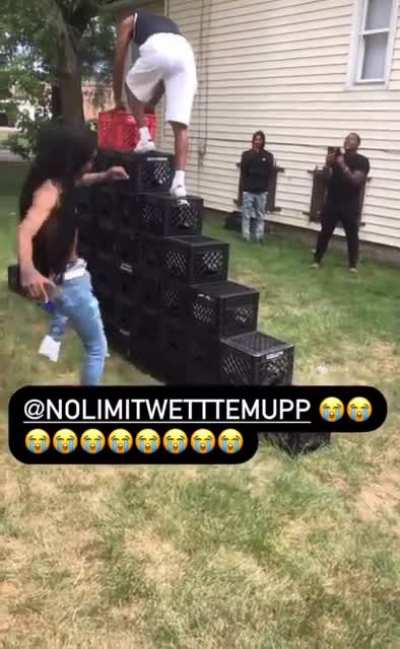 😂