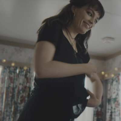 Emma Mackey is perfect for a gangbang