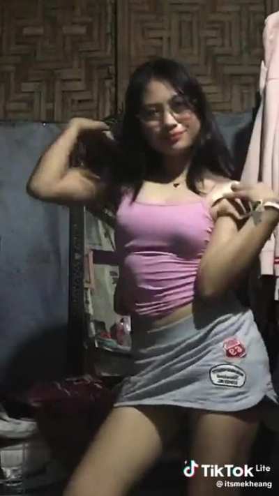 Short skirt