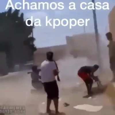 Algu&eacute;m tem esse v&iacute;deo? Quero fazer um shitpost