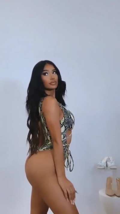Sizzling HOTT