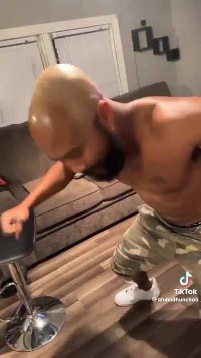 When bruce ray condones age 22 from Macon Georgia 165 pounds 6&rsquo;0 gets older
