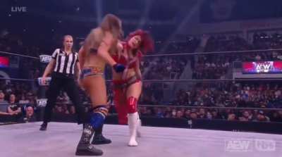 Oh look, another Hikaru Shida victory!