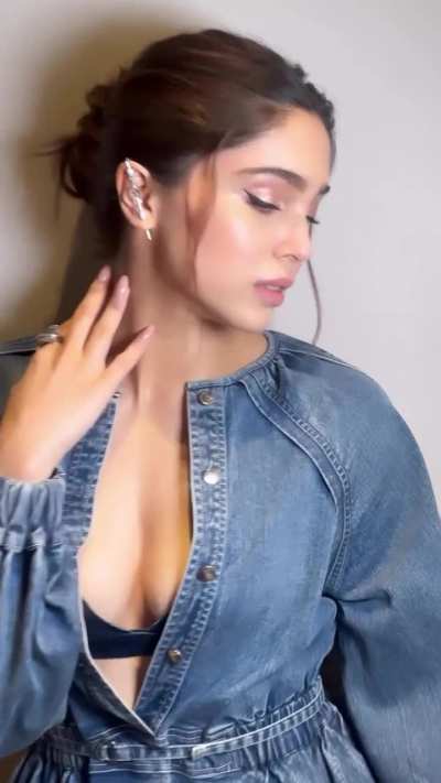 Sharvari Wagh 