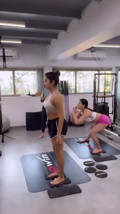 Janhvi Kapoor and Sara Ali Khan [New]