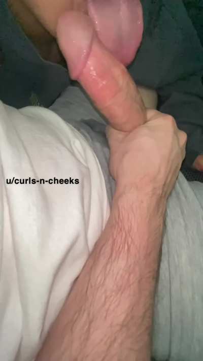 slap your dick on my tongue &amp;amp; treat me like a filthy slut 🤪