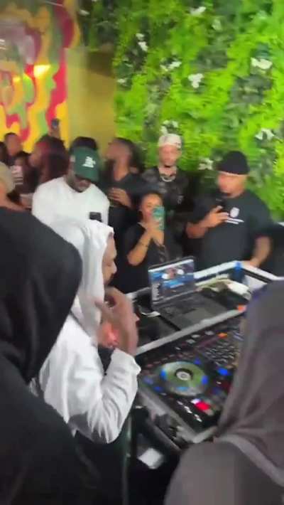 LONGER FUTURE SNIPPET "PAID"