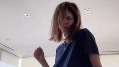 Braless - GIF