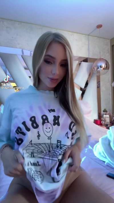 Love to show my naughty side on reddit