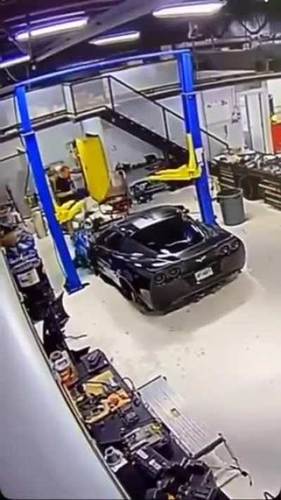 When you don&rsquo;t balance the car on the lift