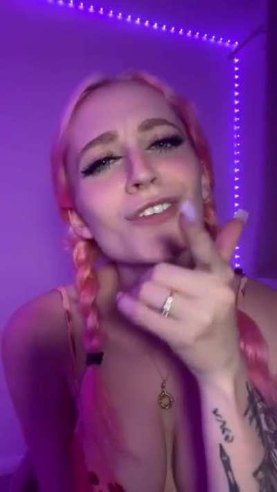 Janet Devlin