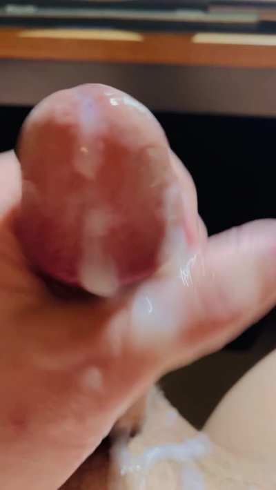 Oozing hot cum rn help me