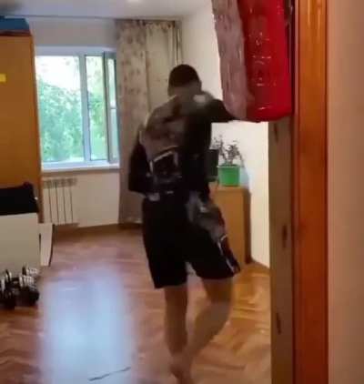 That&rsquo;s Not What They Meant by &ldquo;Break A Leg&rdquo;, Tony.