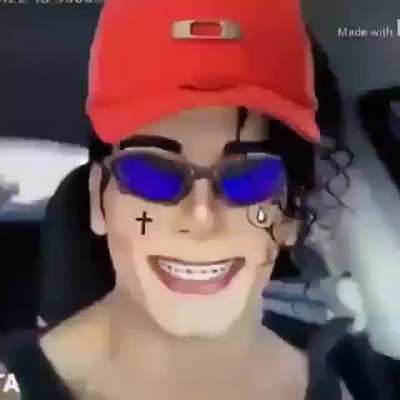 Foxy manda um salve para o Vin&iacute;cius 13, seu carioca zica