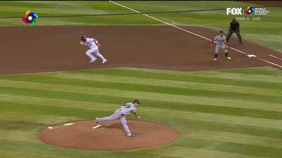 [Highlight] [Highlight] Mike Trout steals a base for America.