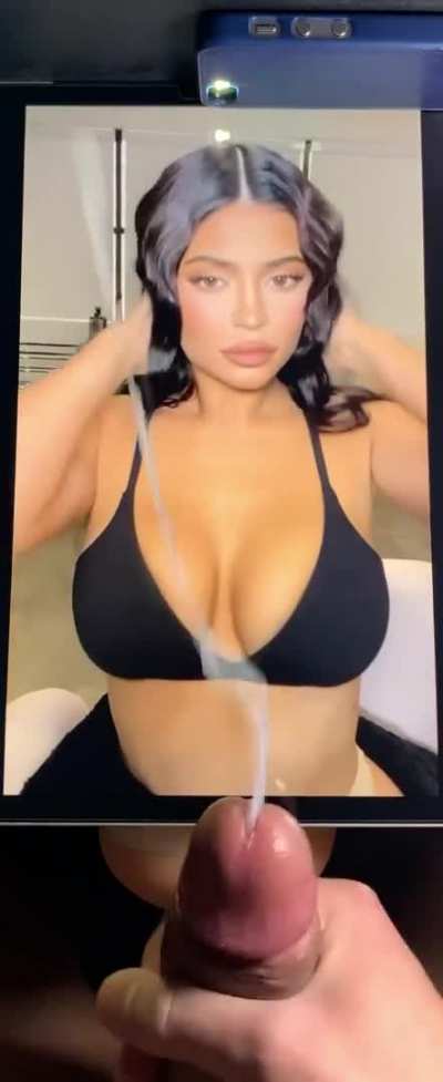 Kylie Jenner fleshlight fucking cum tribute - 8 shots