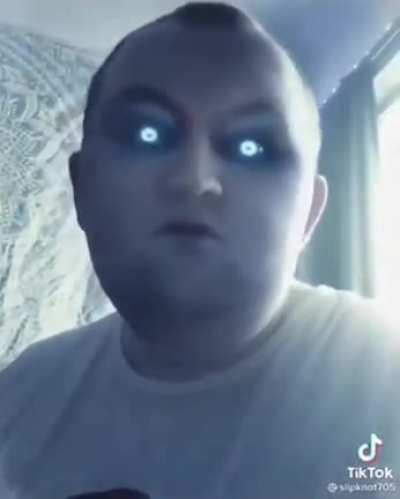 Very cringe face