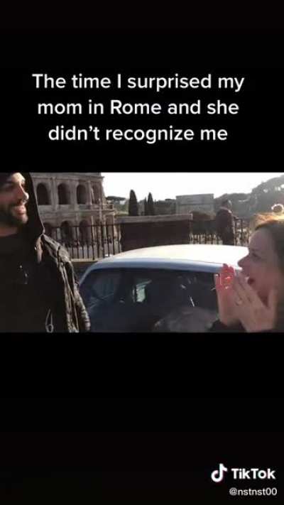 Surprising mom in Rome